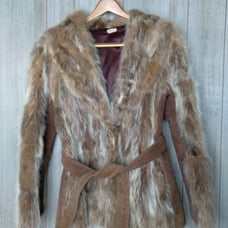 Vintage Racoon Fur Coat Size L Brown Tan leather with Belt lined