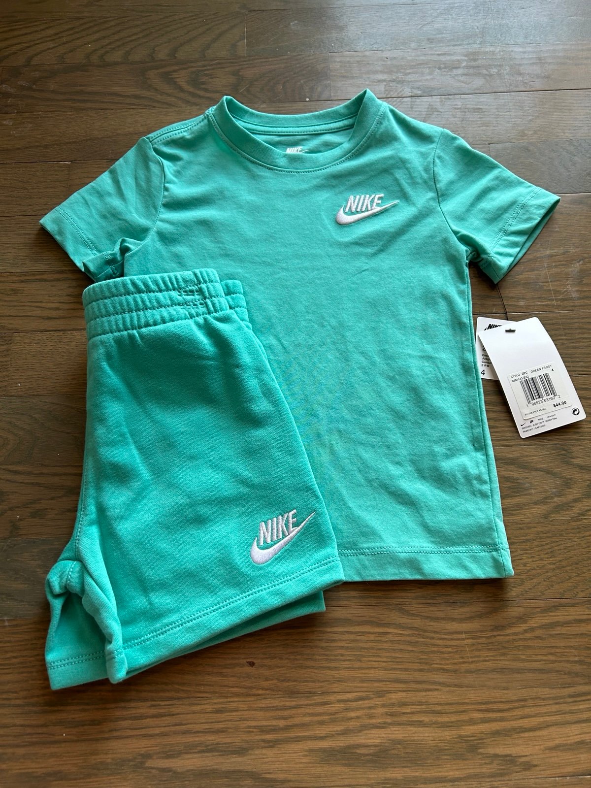 NWT Nike Boys Sets size 4