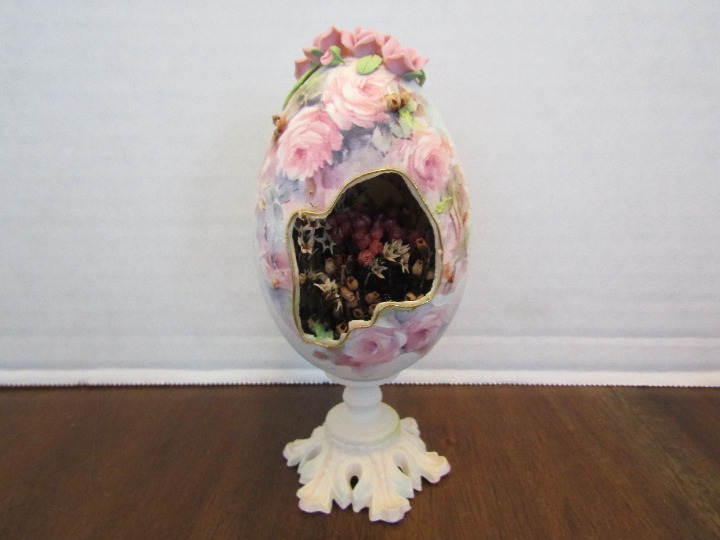 Vintage Artisan Decorative Goose Egg, Very Detailed Handmade Collectible