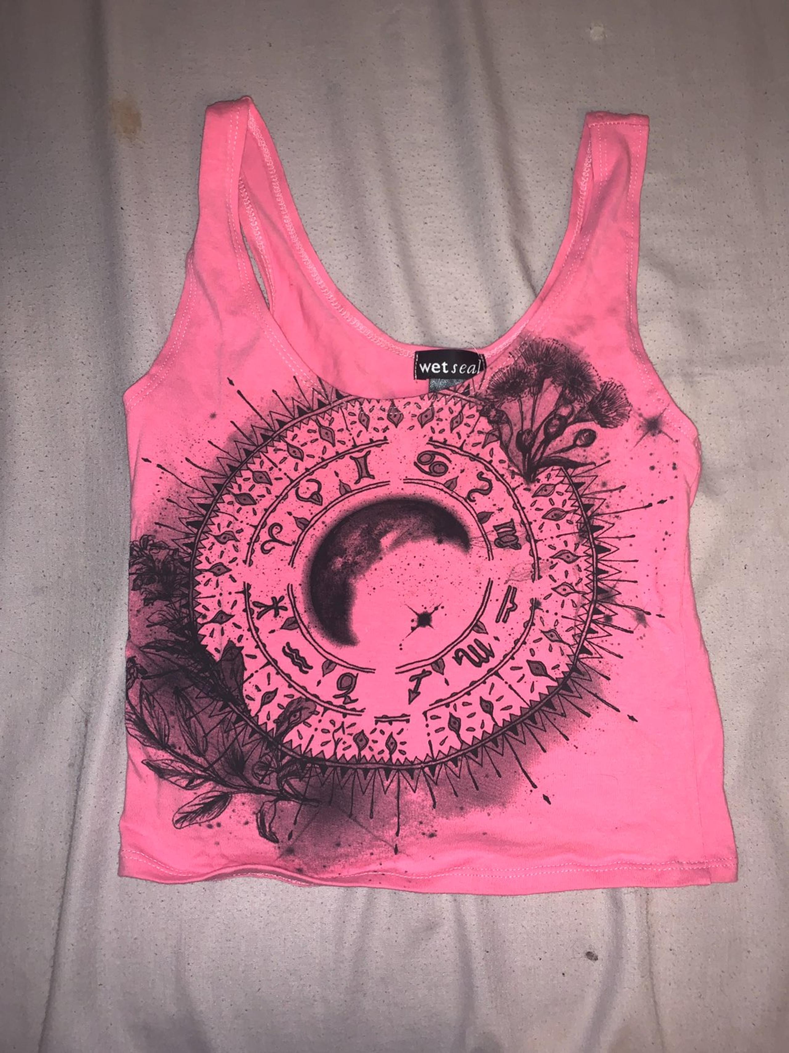 Wet seal tank top