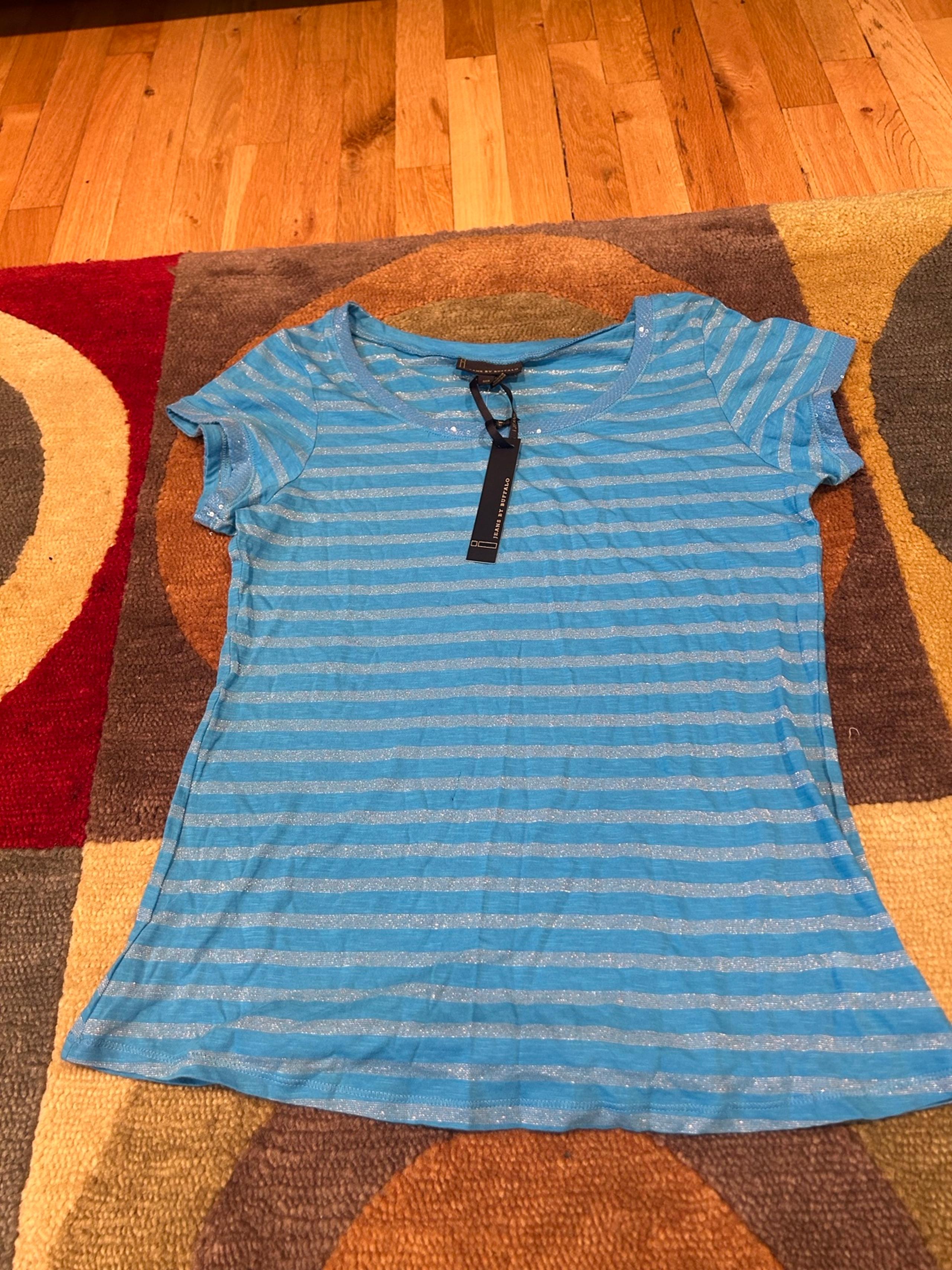 NWT Jeans by Buffalo Y2K Style Vintage T Shirt Blue Stripes Sequins Size Small