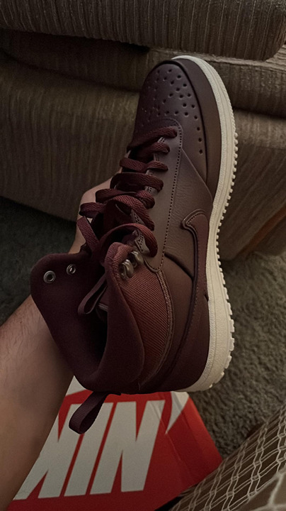 Nike shose