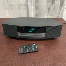 Bose Wave Music System AM/FM Radio and CD Player AWRCC1 / W Control Remote