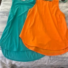 Lululemon sculpt tanks Sz 4