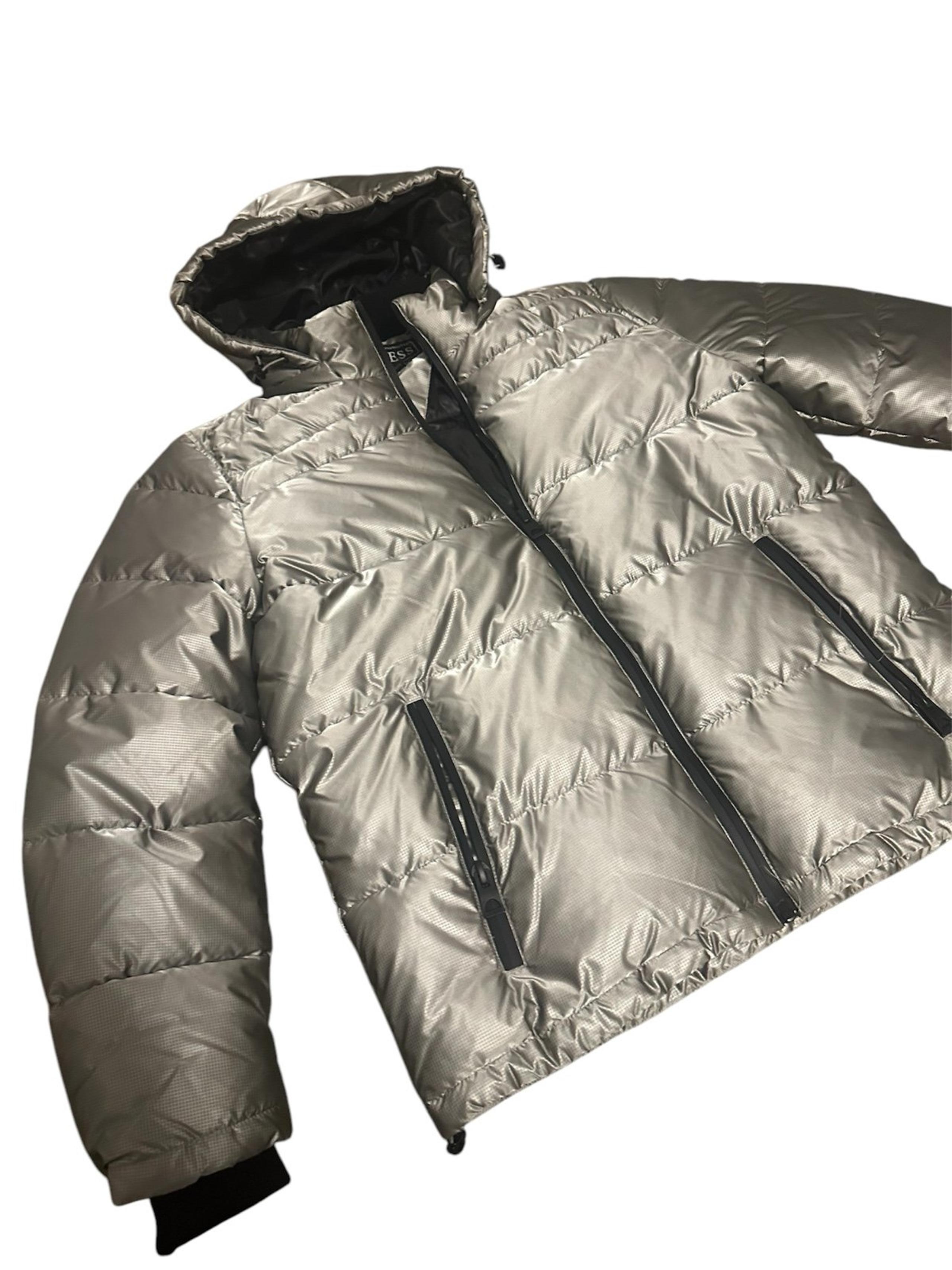 GUES Men's Holographic Hooded Graphite Puffer Jacket Size M Shine Glossy Finish