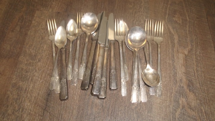 20 pieces Oneida silver plate Lady Drake