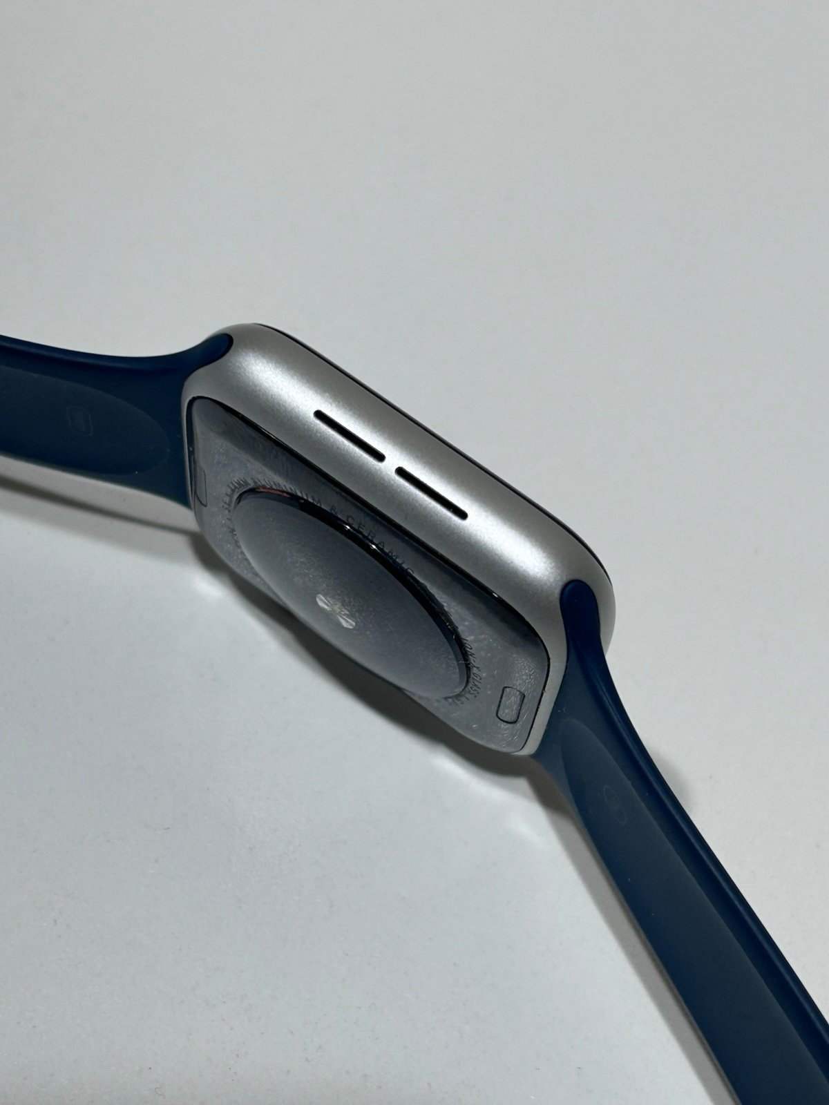 Apple Watch SE Gen 1 WiFi+cellular - detail