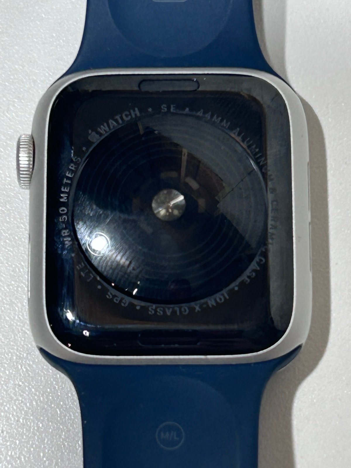 Apple Watch SE Gen 1 WiFi+cellular - detail