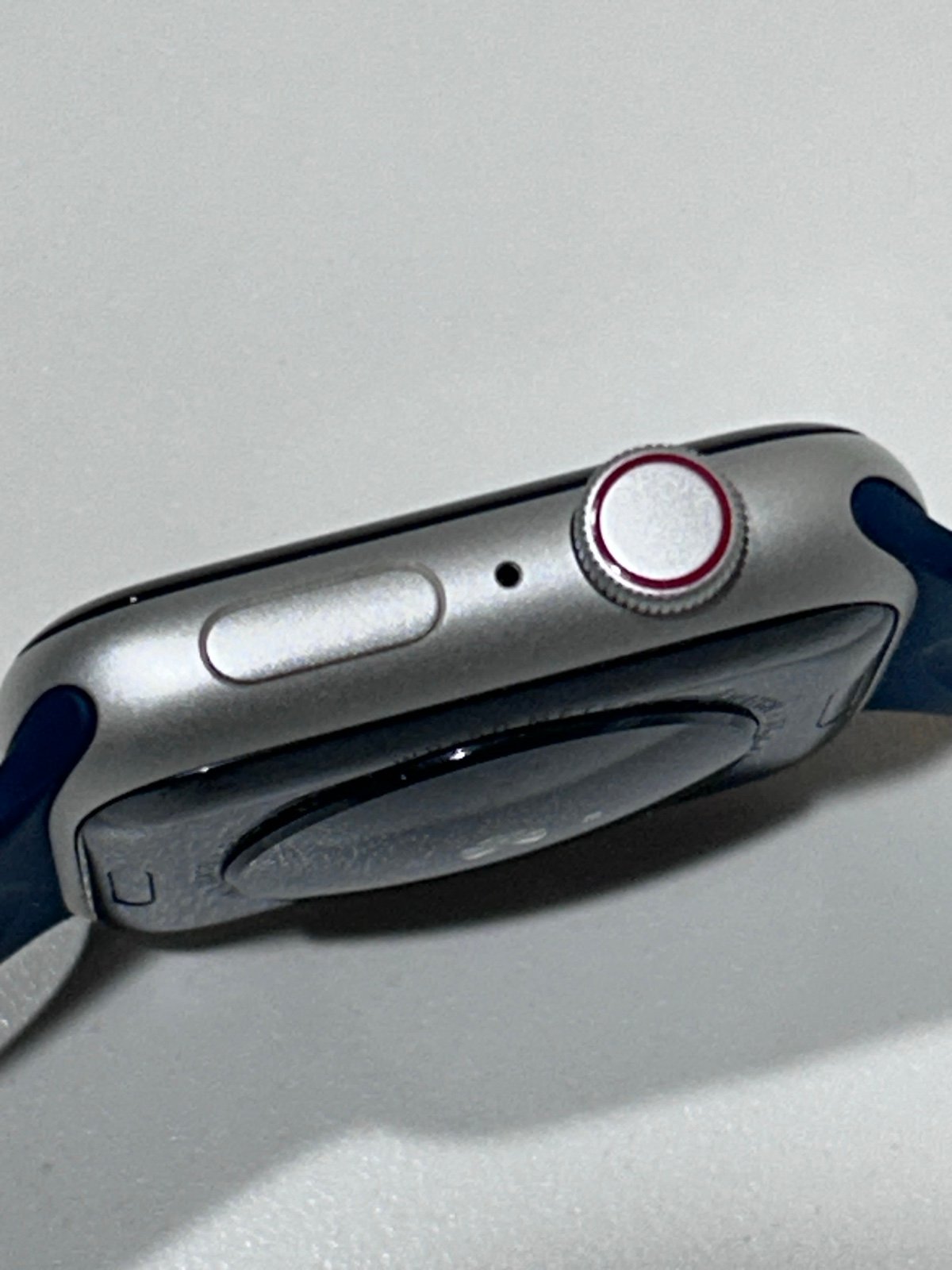 Apple Watch SE Gen 1 WiFi+cellular - detail