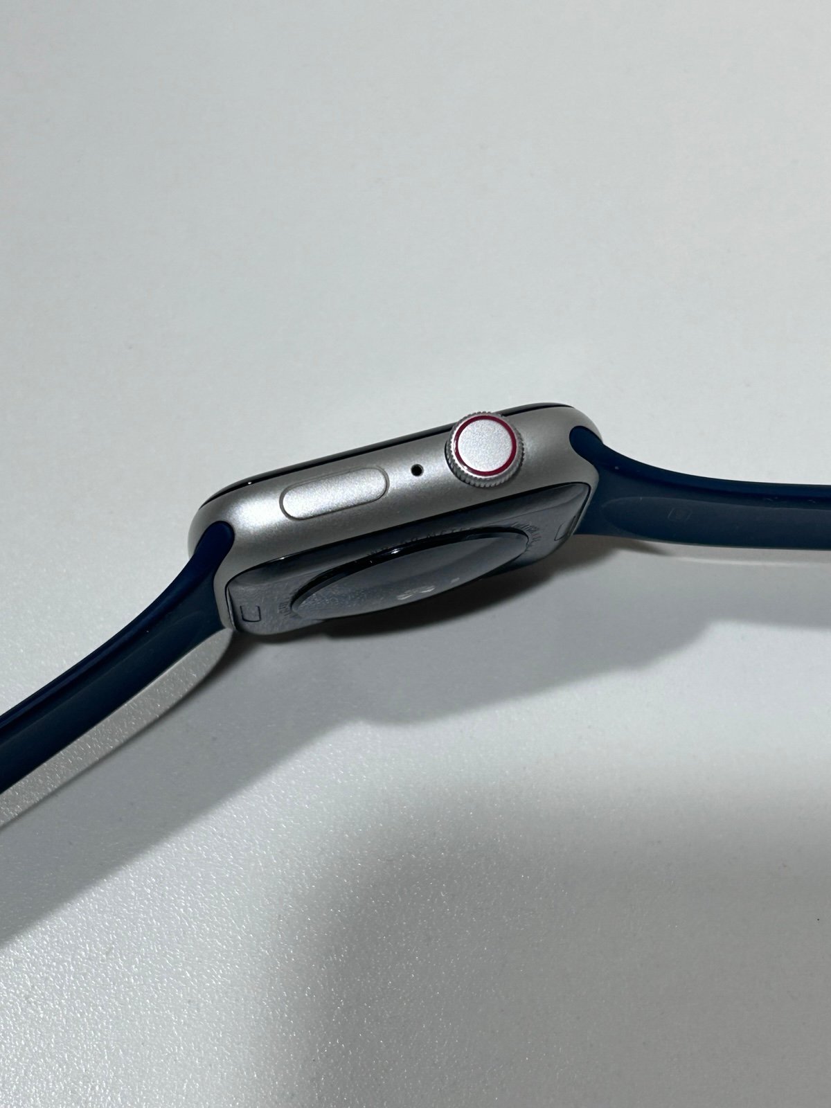 Apple Watch SE Gen 1 WiFi+cellular - detail