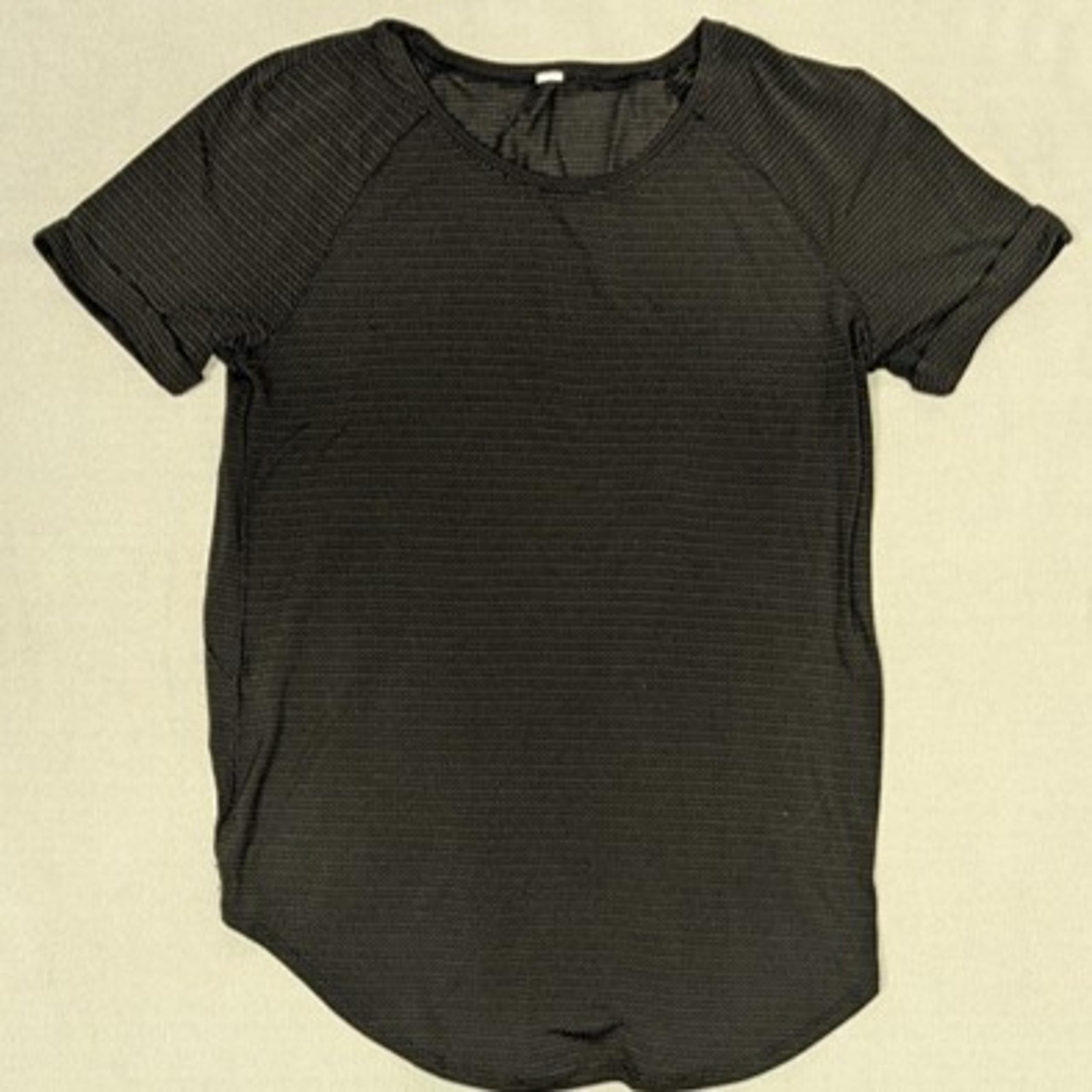 Lululemon Shirt Womens Medium Black Short Sleeve Mesh Tie Back Athletic Training