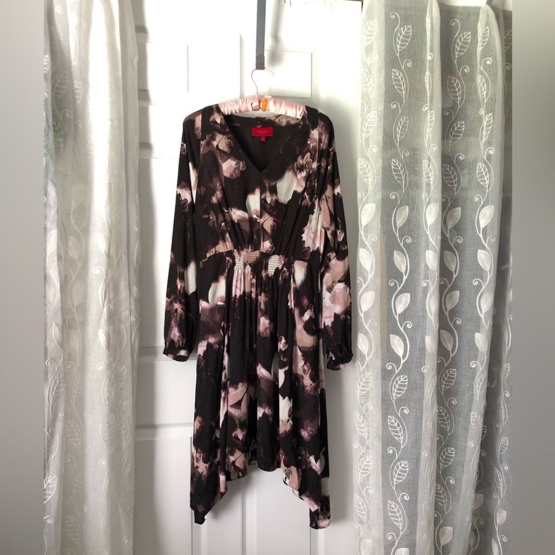 Jennifer Lopez Women floral print flowy Dress Asymmetrical v neck size L