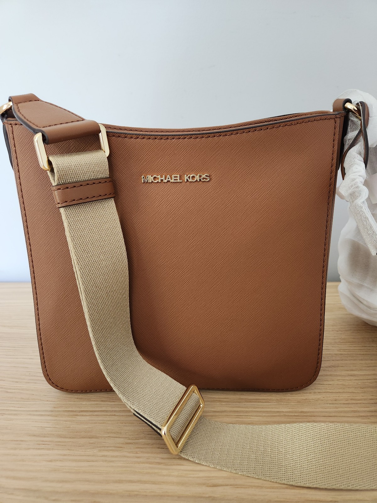 michael michael kors jet set travel large saffiano messenger bag