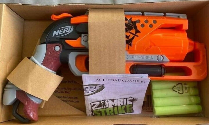 NERF Zombie Strike HASBRO 2014 NEW IN THE BOX