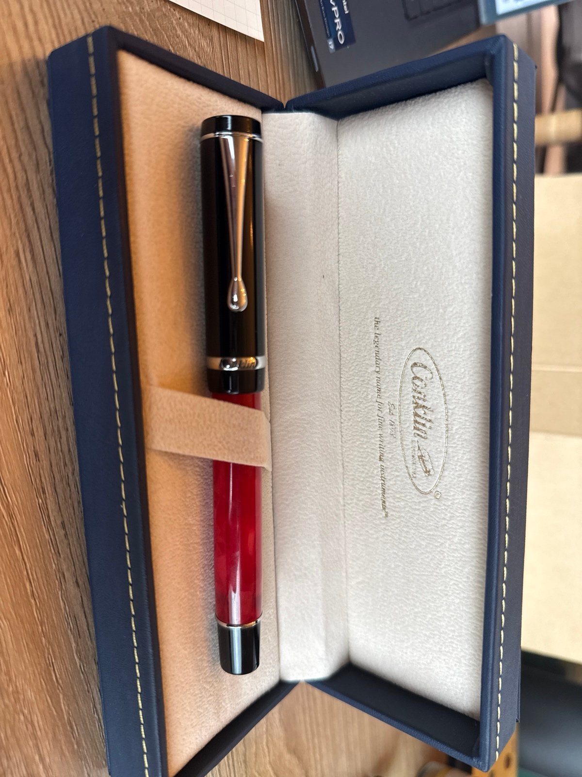 Conklin - duragraph red night stub fountain pen