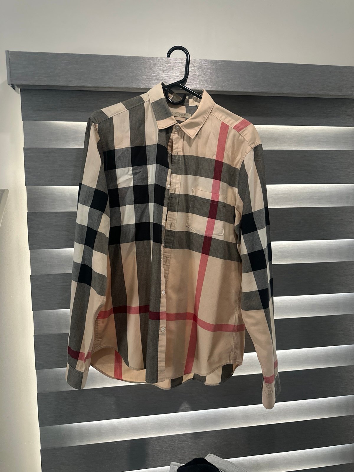 Men’s Burberry Dress Shirt Size Large 100% Authentic