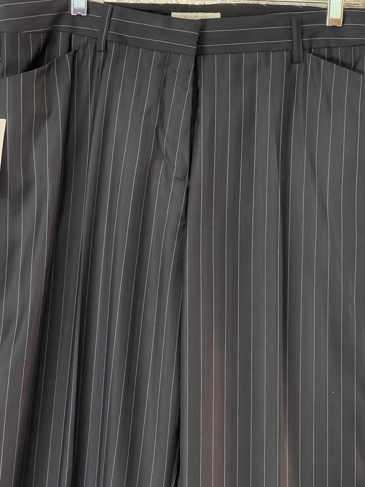 Wide leg trousers