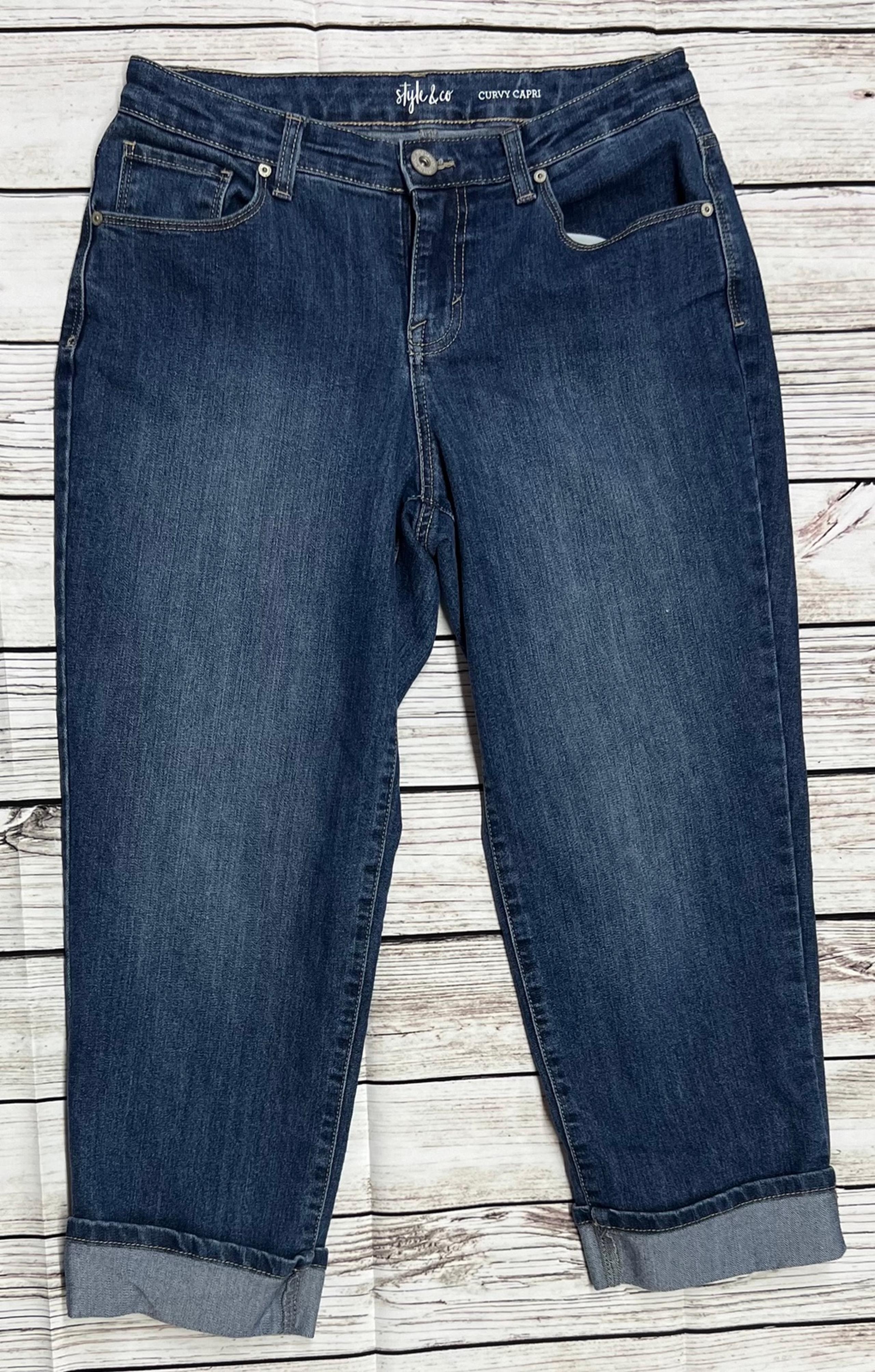 Women’s  Style & Co Size 6 Curvy Cuffed Capri Denim Stretch Blue Jeans