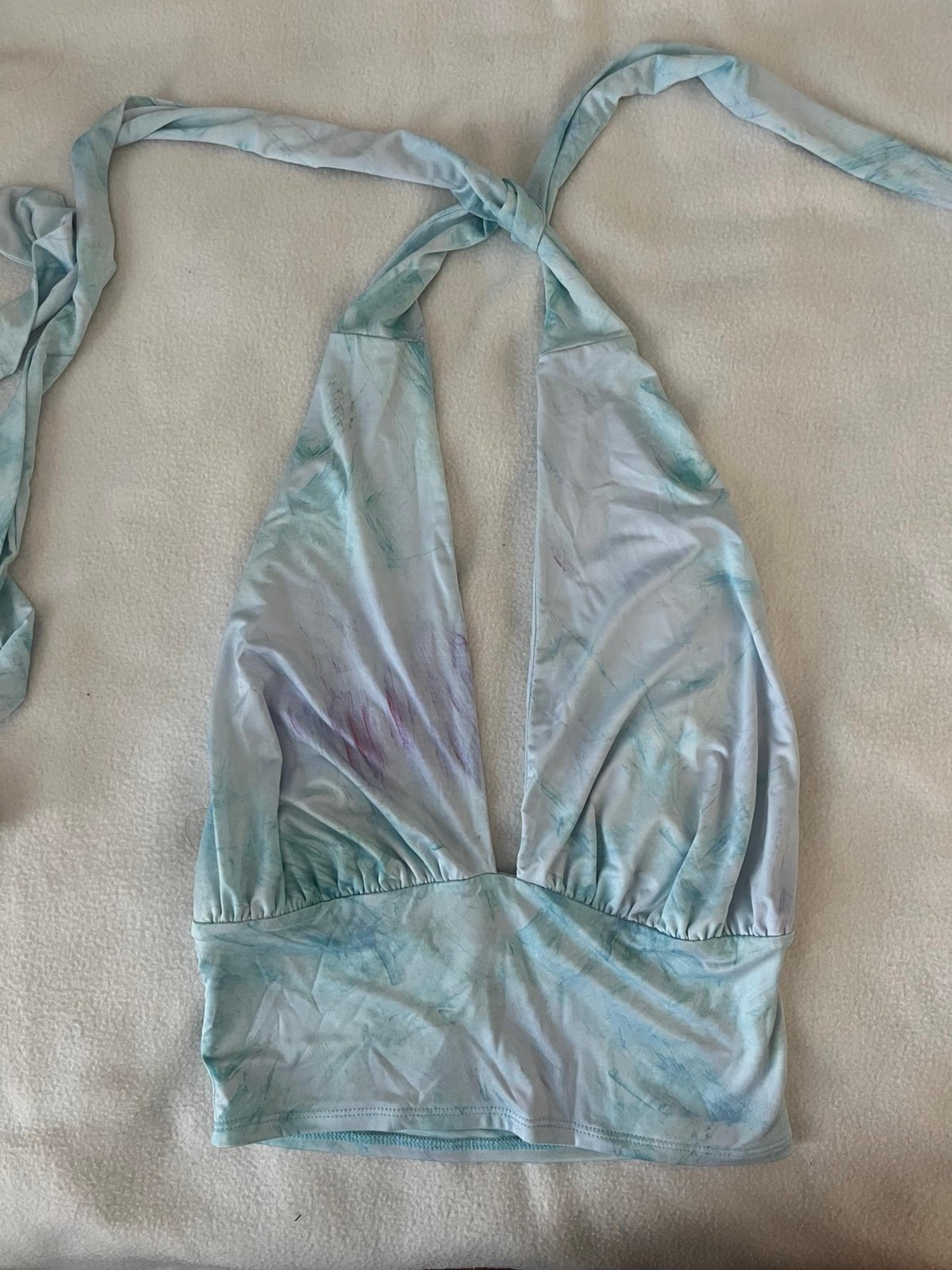 Adjustable halter top