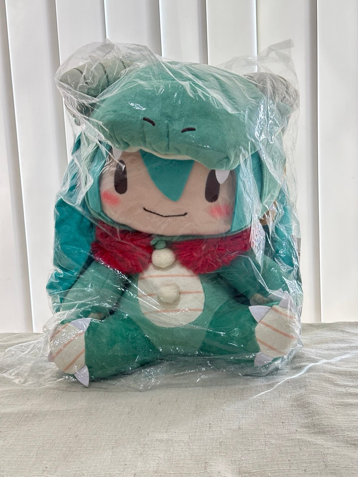 Hatsune Miku Fuwapuchi LL Plush Year of the Dragon