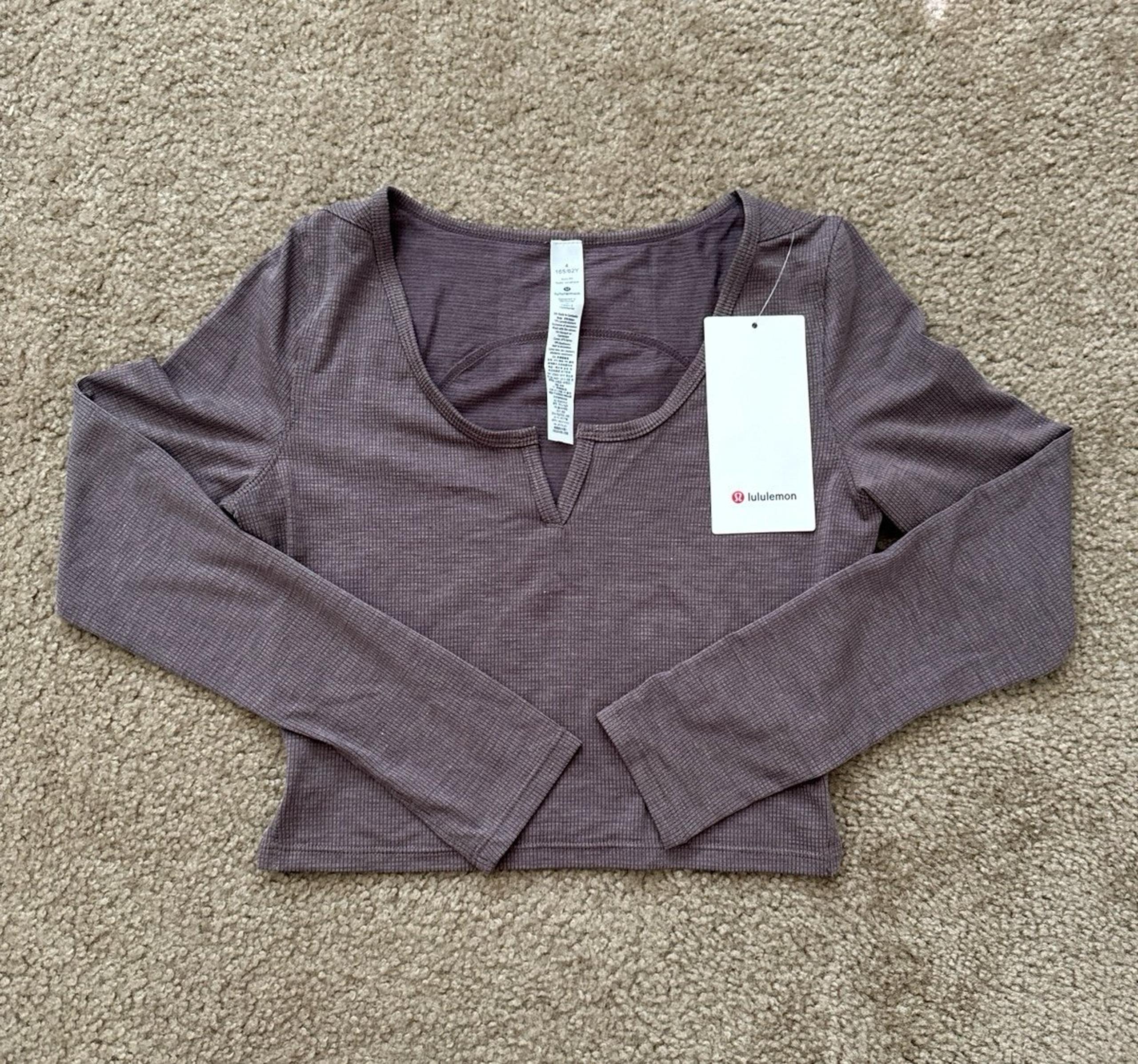 NWT Lululemon Cropped Henley long Sleeve Size 4 - lululemon athletica