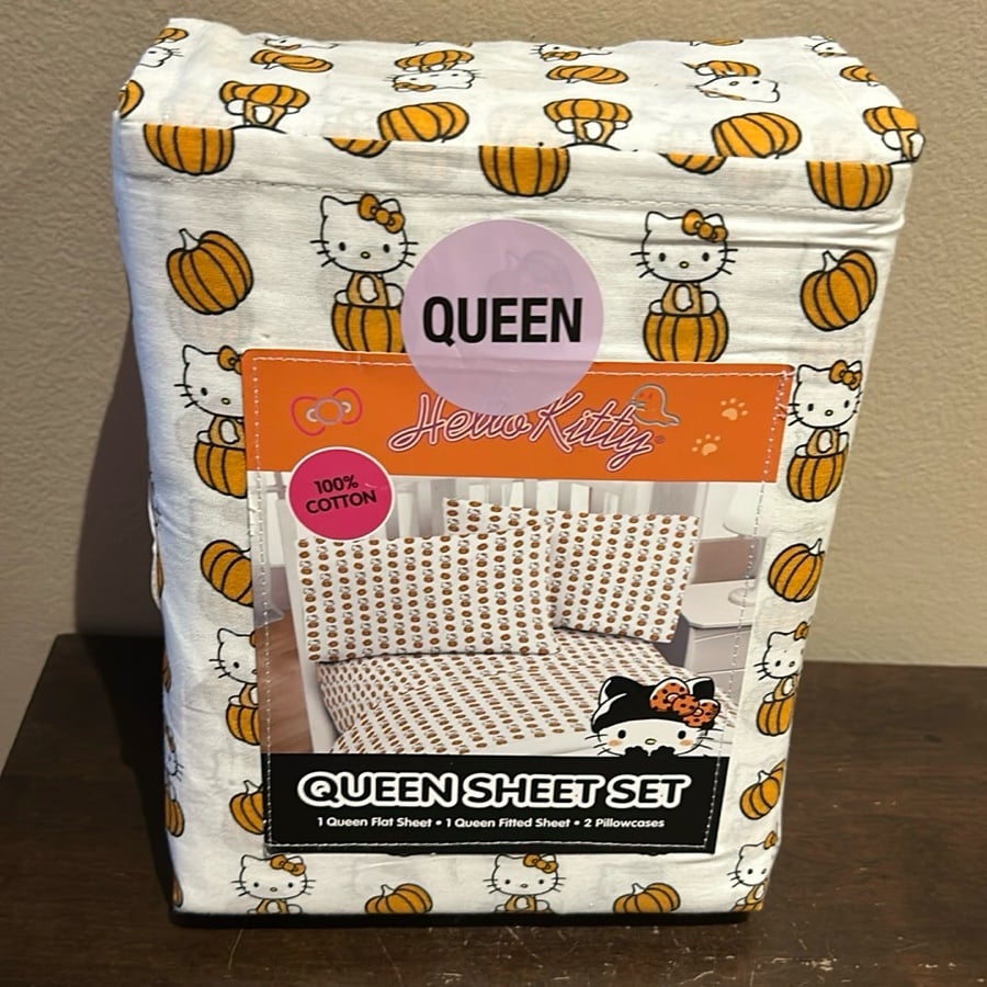 Hello Kitty Sanrio Halloween Pumpkin Queen White Sheet Set 4 Piece New