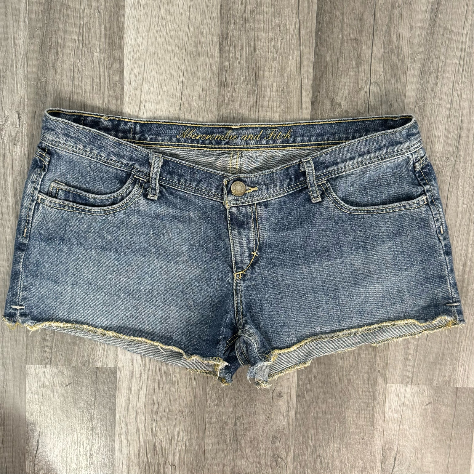 00s Abercrombie Micro Denim Jean Shorts Low Rise Size 6