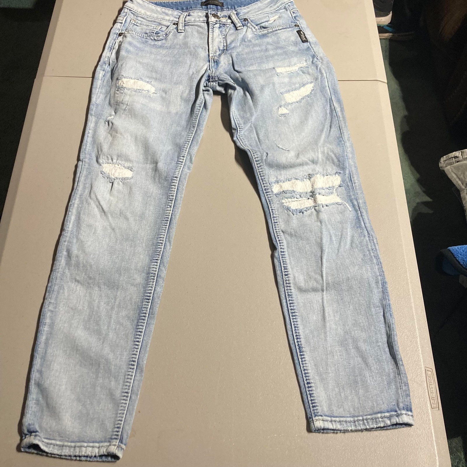 Silver Jeans Lightwash Distressed Boyfriend Mid Rise Womens Waist 25 Length 27