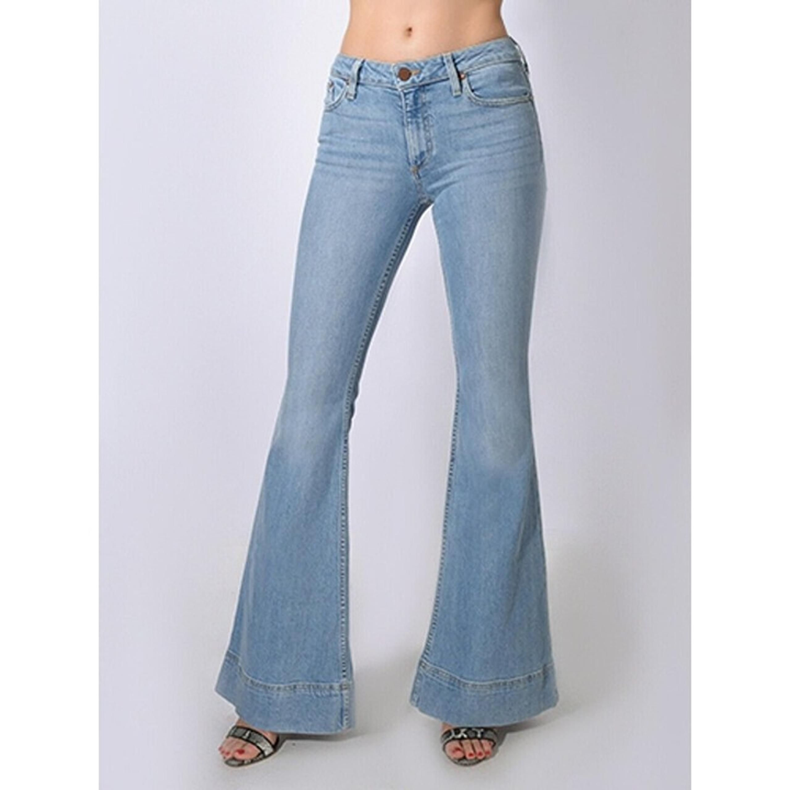 AO.LA Alice + Olivia Women's Sz 26 You Look Good Beautiful Mid Rise Bell Jeans