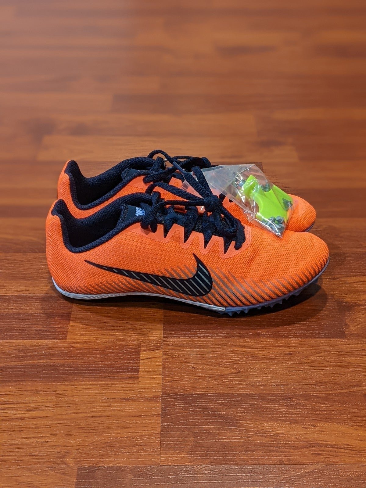 Nike Zoom Rival M 9 'Bright Mango' (size us mens 6.5/wmns 8)