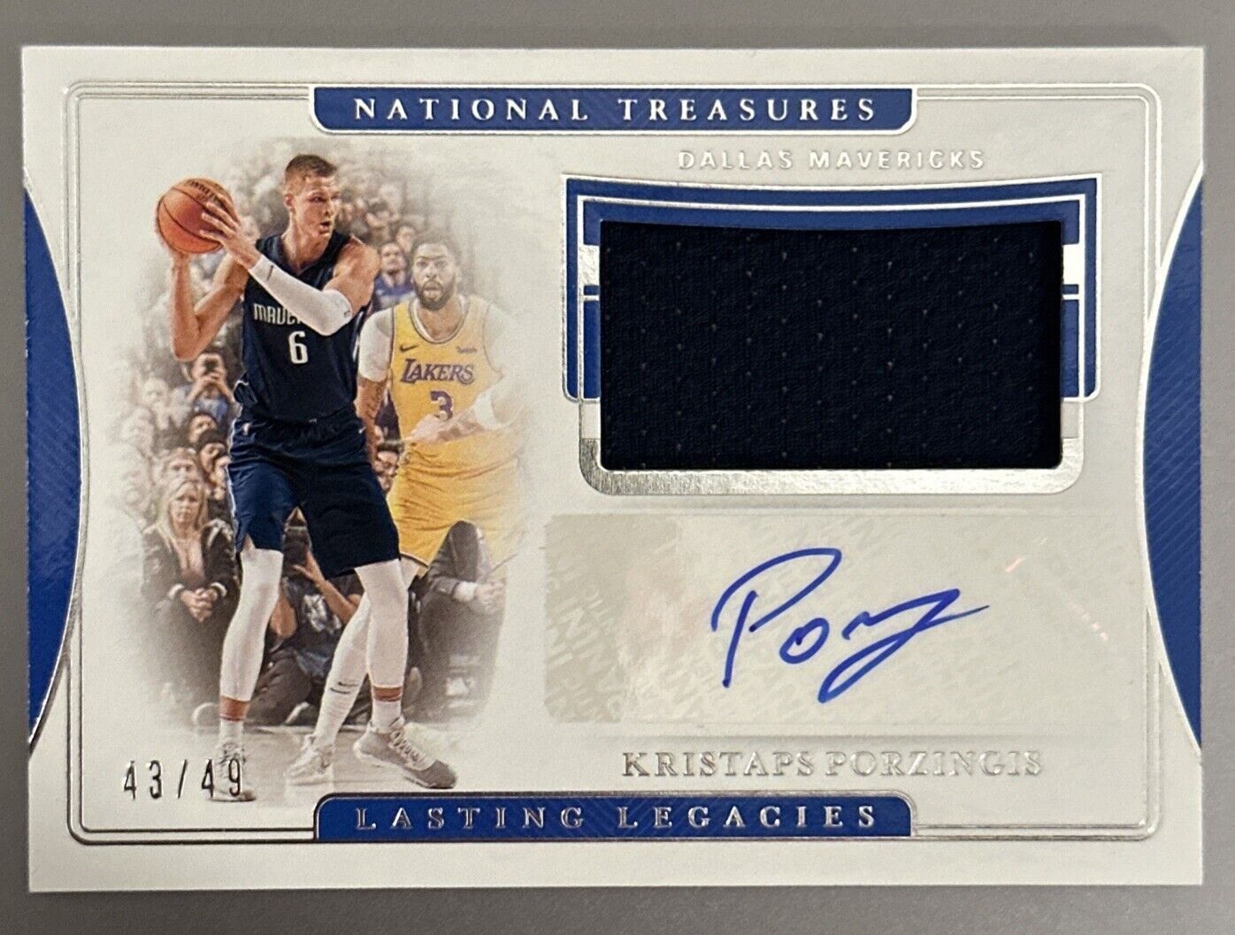 2019-20 Panini National Treasures Kristaps Porzingis Auto /49