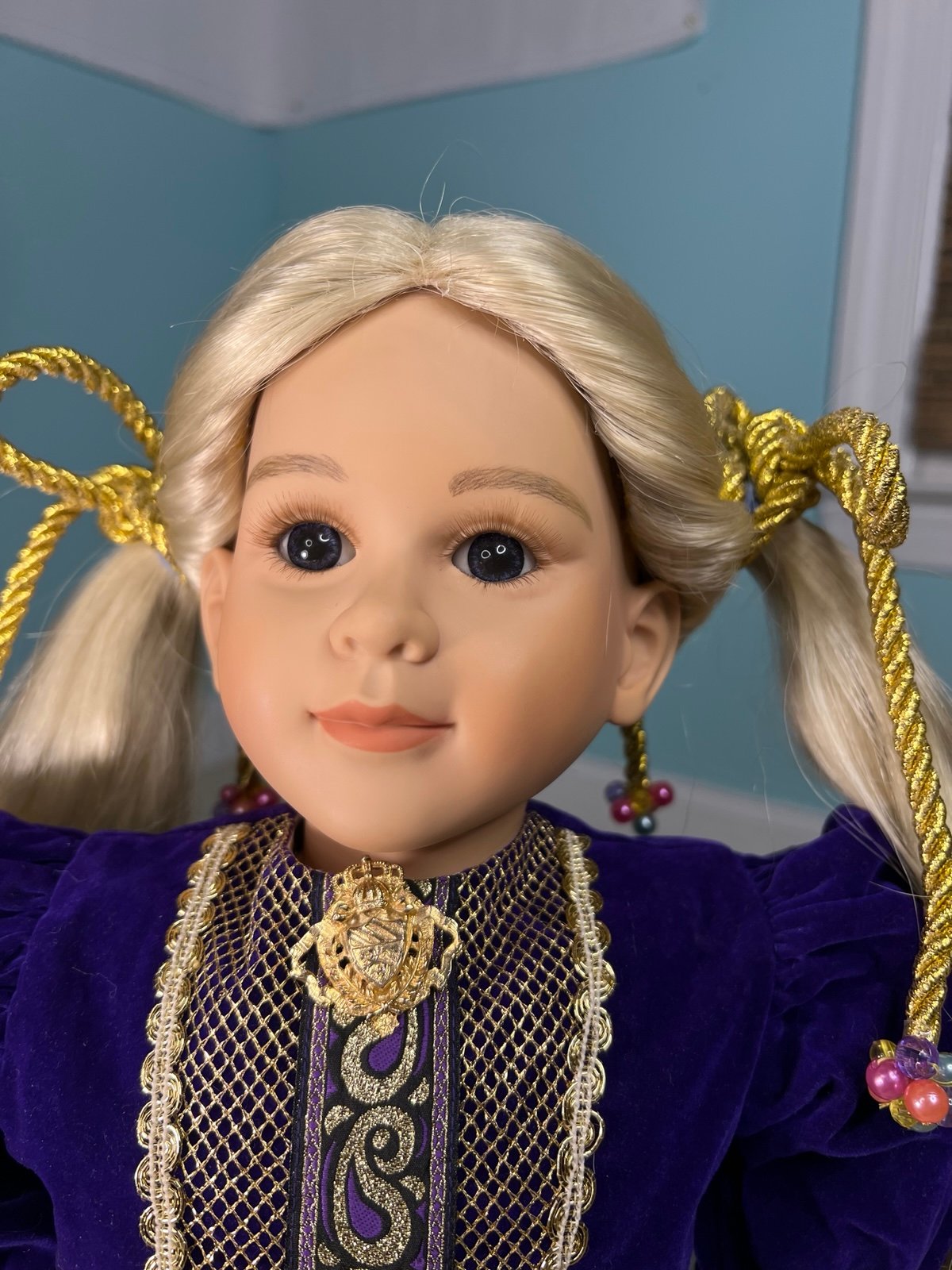 EUC My Twinn Doll Emma With Original Dress & Thick Blonde Hair & Deep Blue Eyes