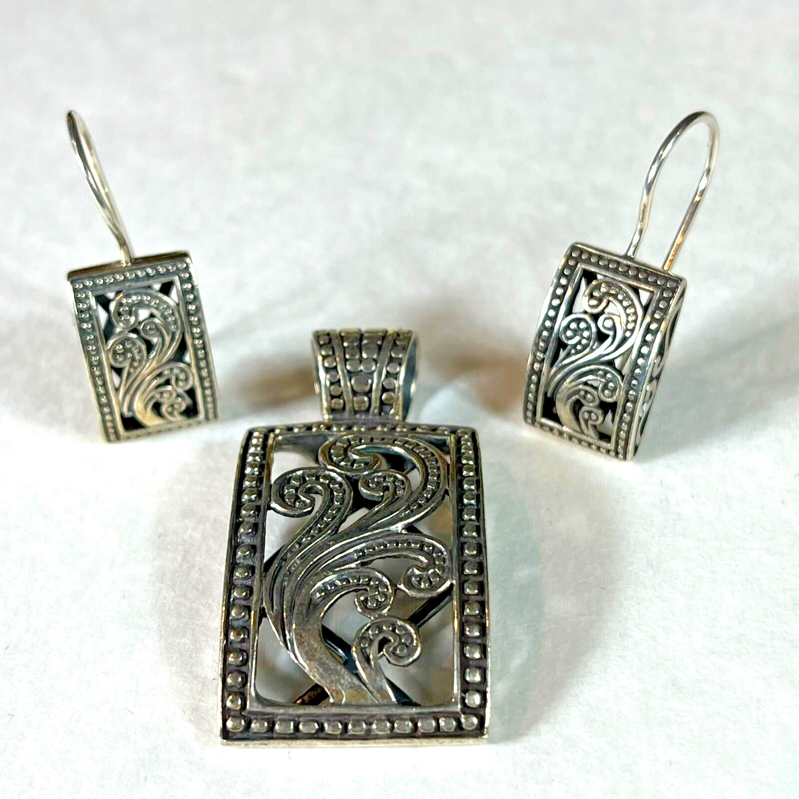 SILPADA Sterling Silver Carved Pendant Necklace and Dangle Earrings Jewelry Set