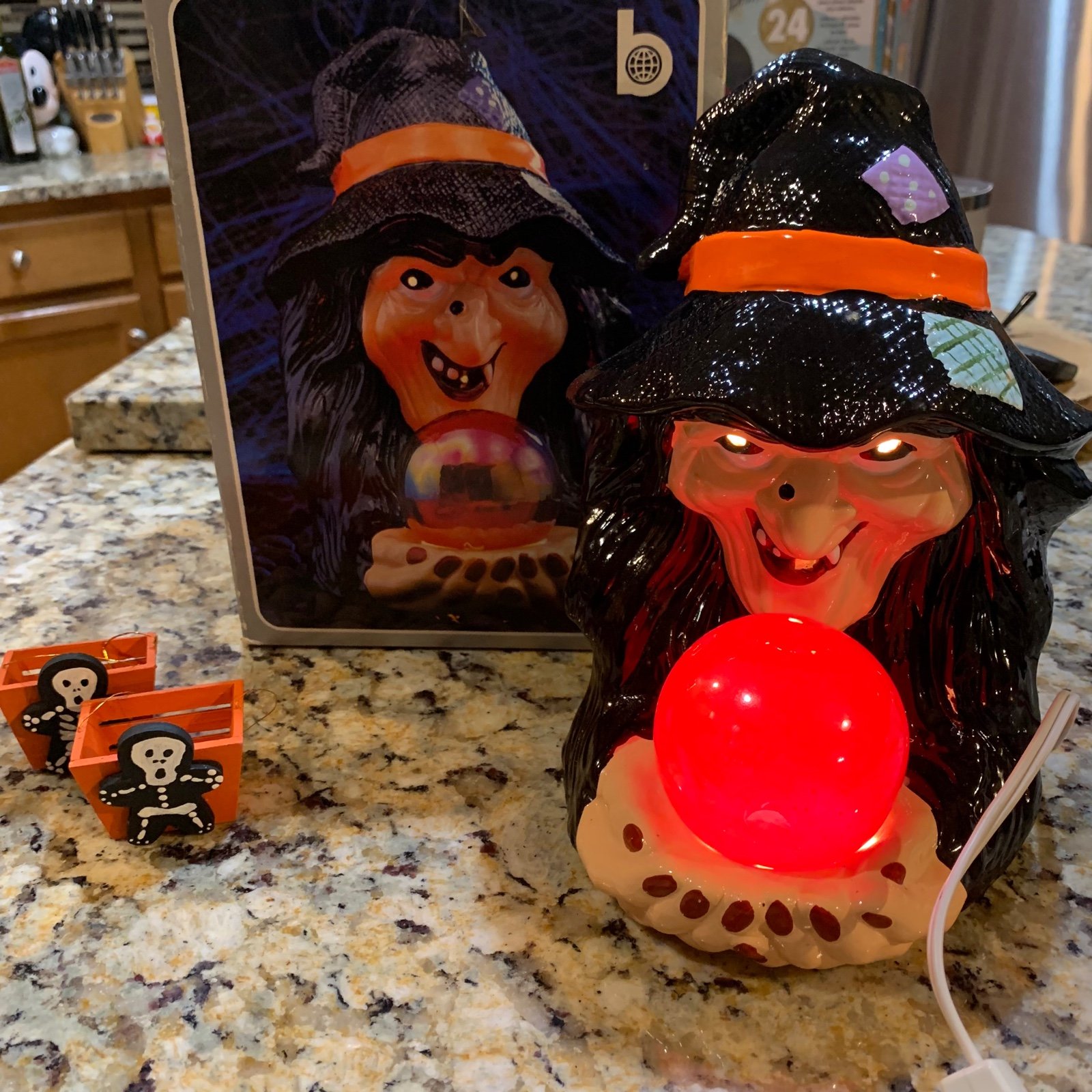 Brinn’s 1998 Light Up Halloween Witch with Crystal Ball Ceramic Night Light