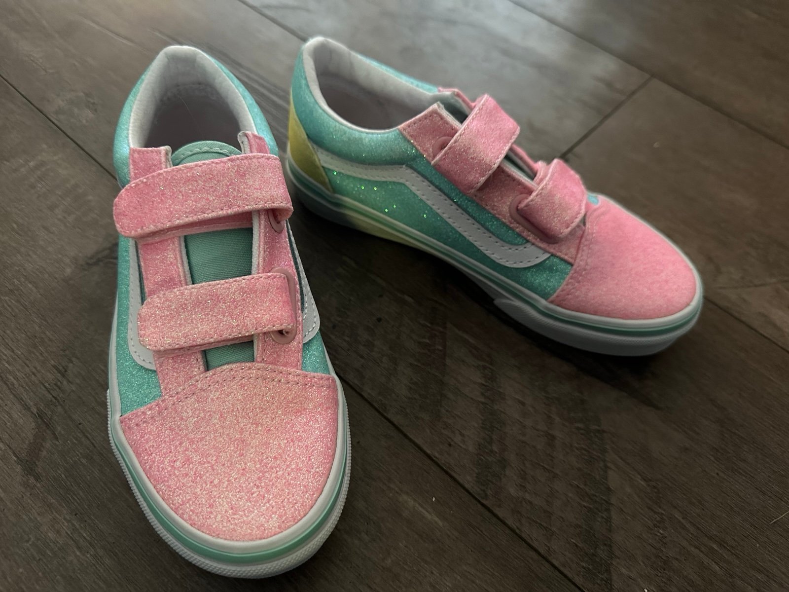 Girls Vans Old Skool Glitter Pastel Shoes Sneakers Size 1 Kids