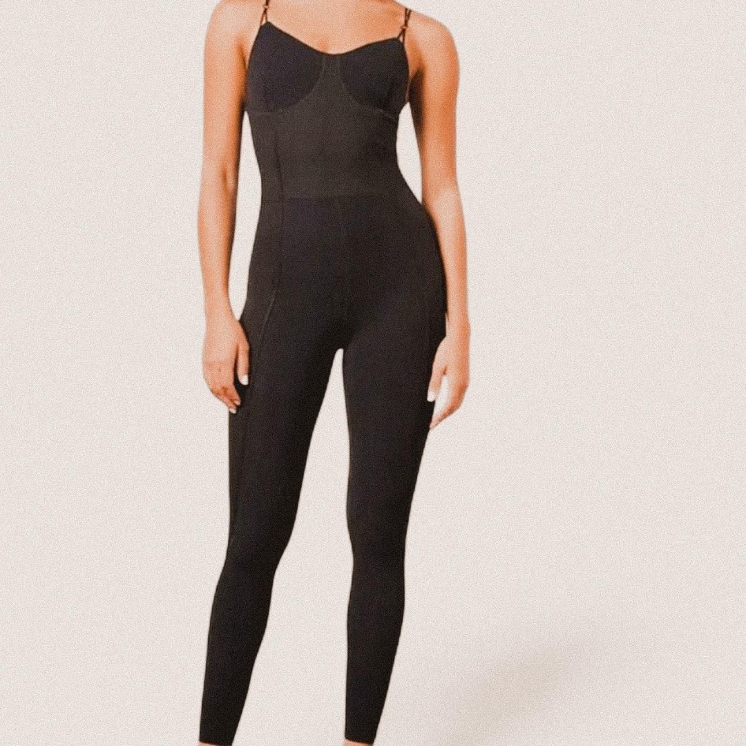 Nike Luxe Dri-FIT Matte Black Yoga One-Piece Jumpsuit – Size Small