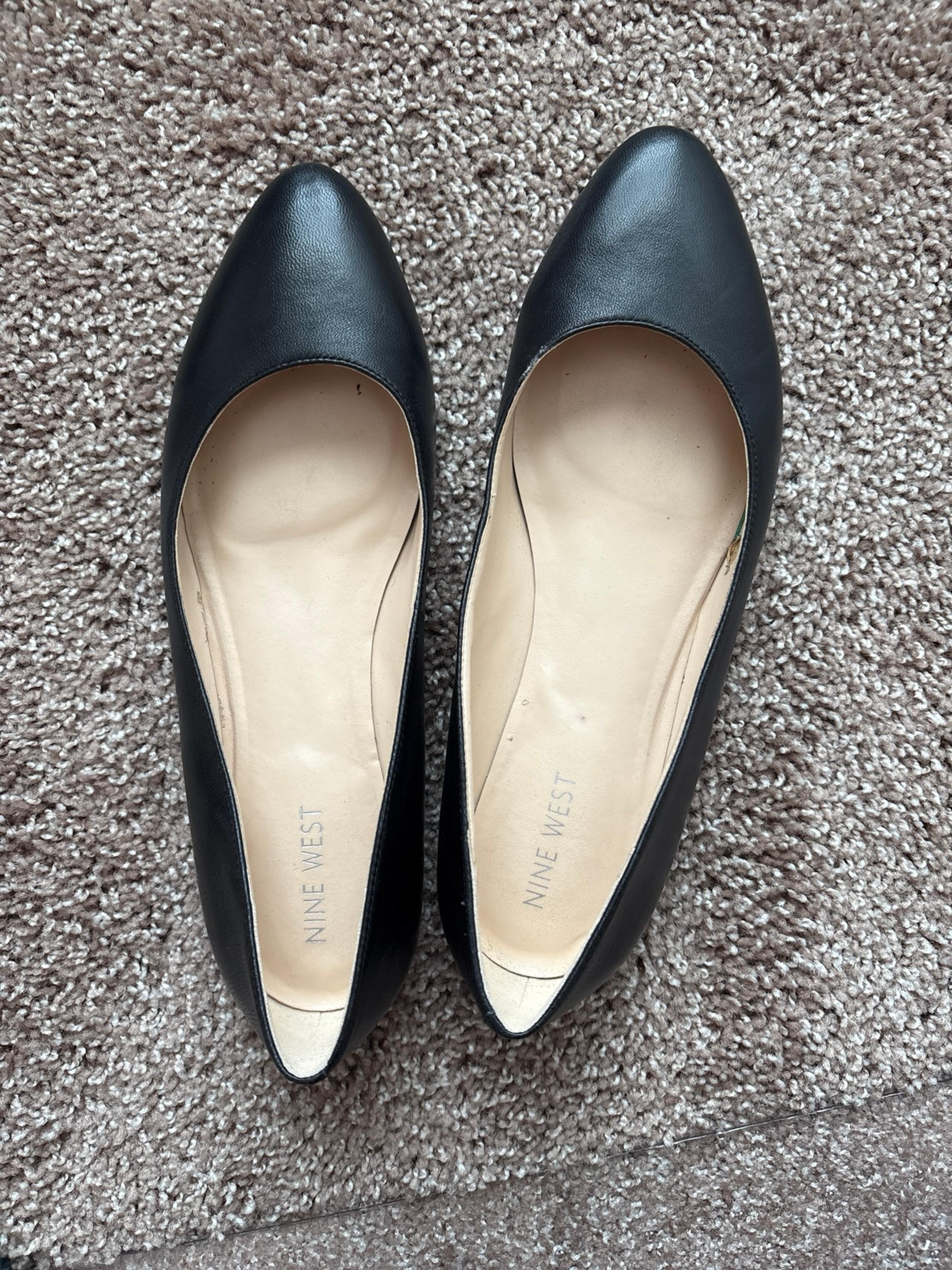 8-1/2 Women’s Nine West Black Flats
