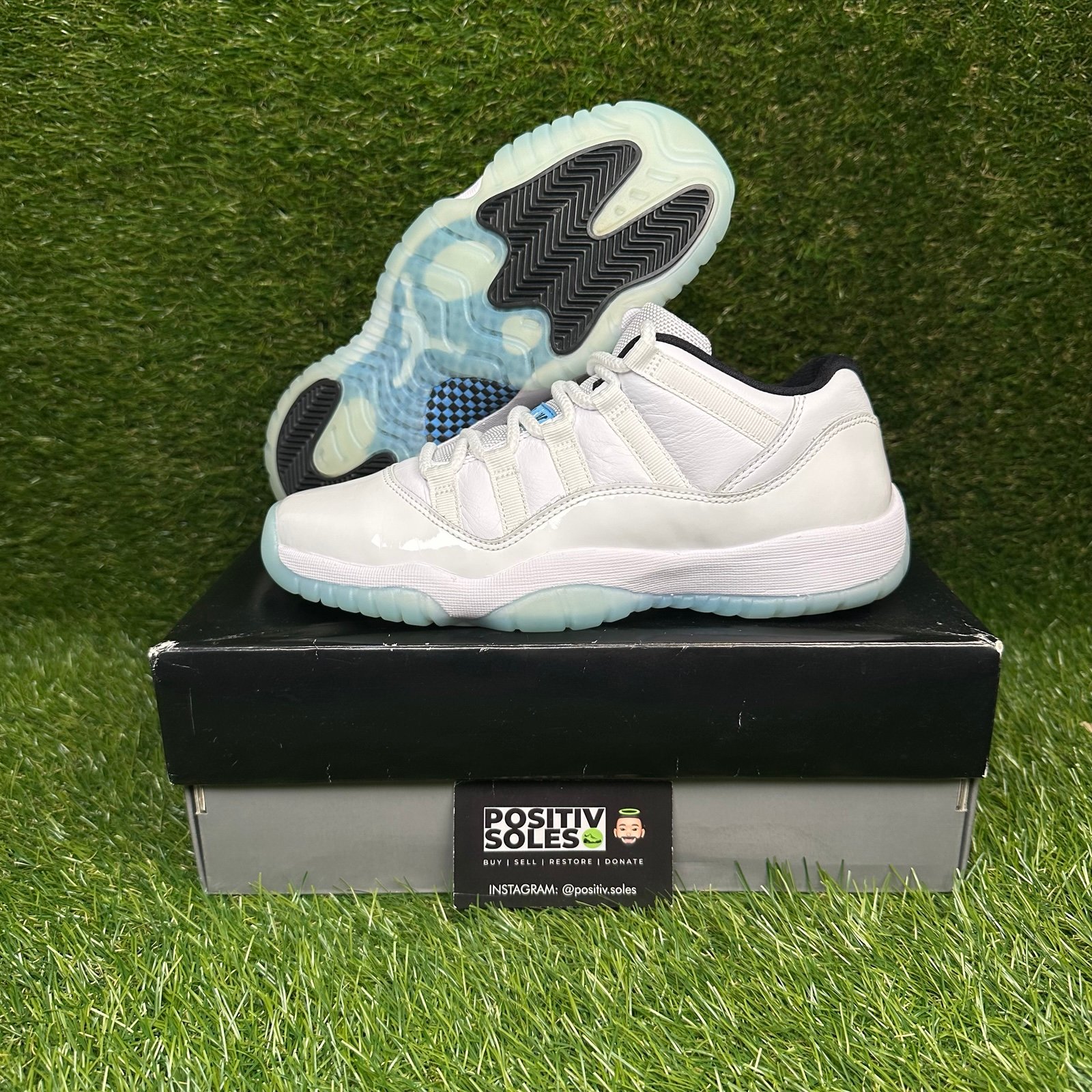 Air Jordan 11 Low GS Legend Blue