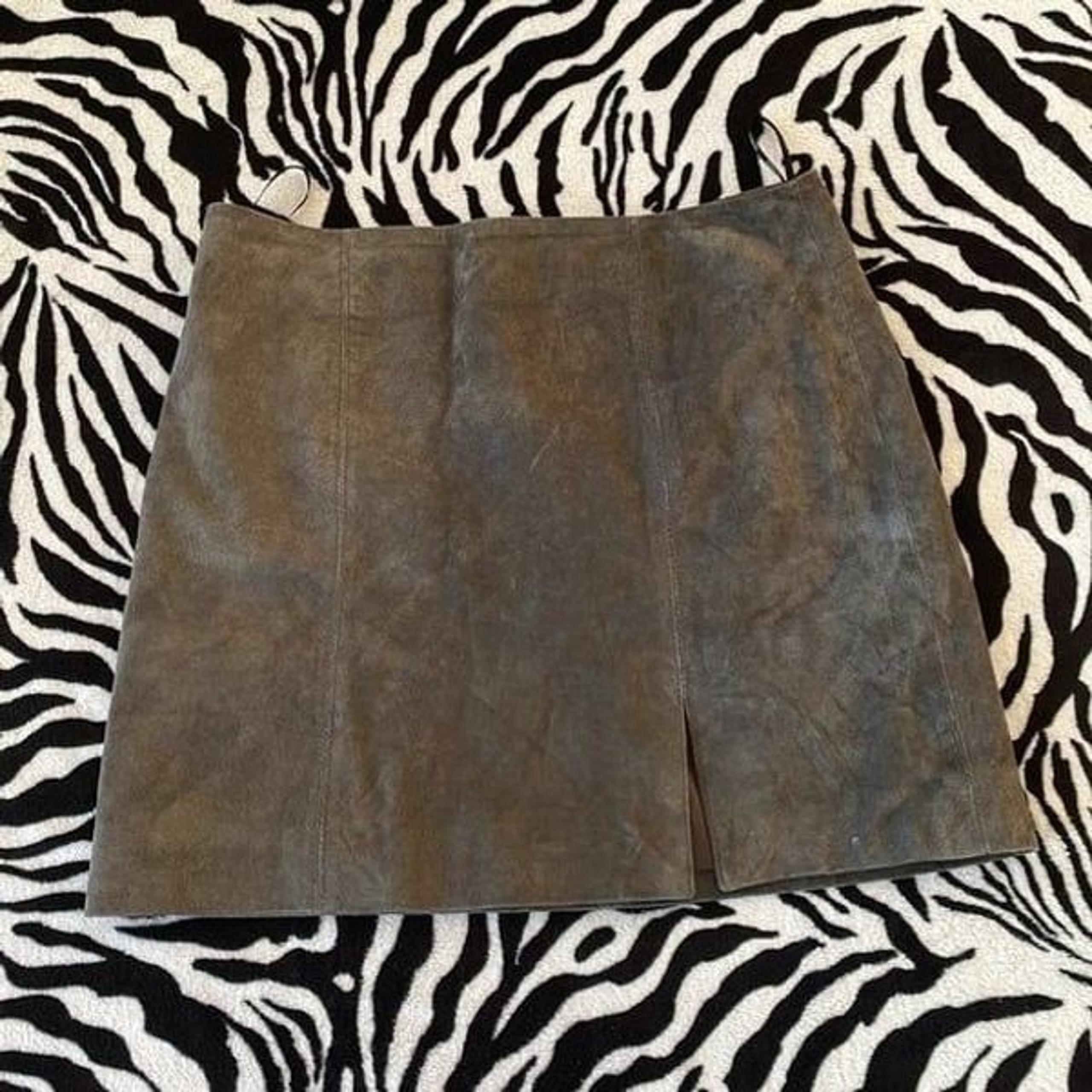 Blank nyc by free people suede leather mini skirt luxury split side size 28