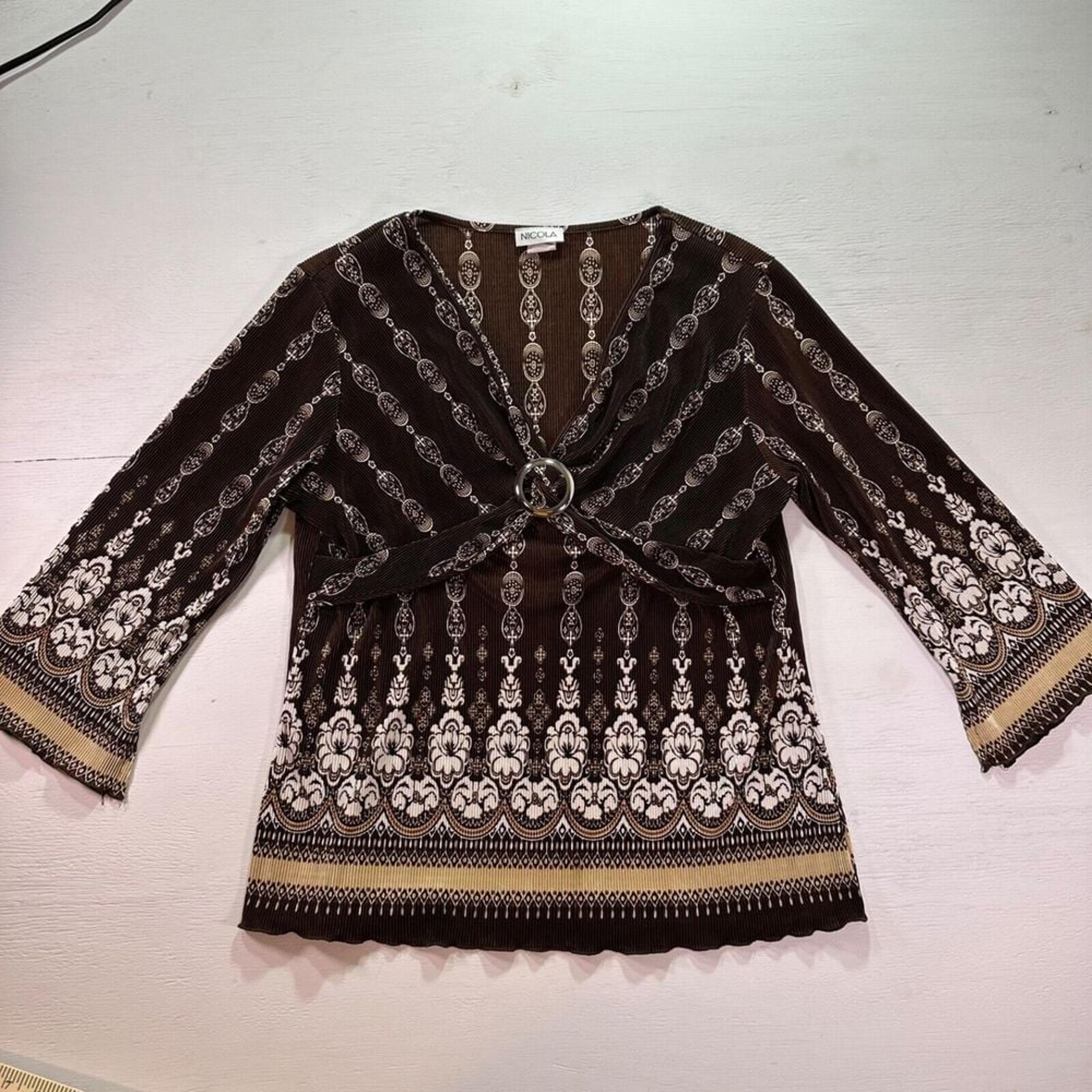 Nicola stretchy blouse womens multicolored top size M* see measurements