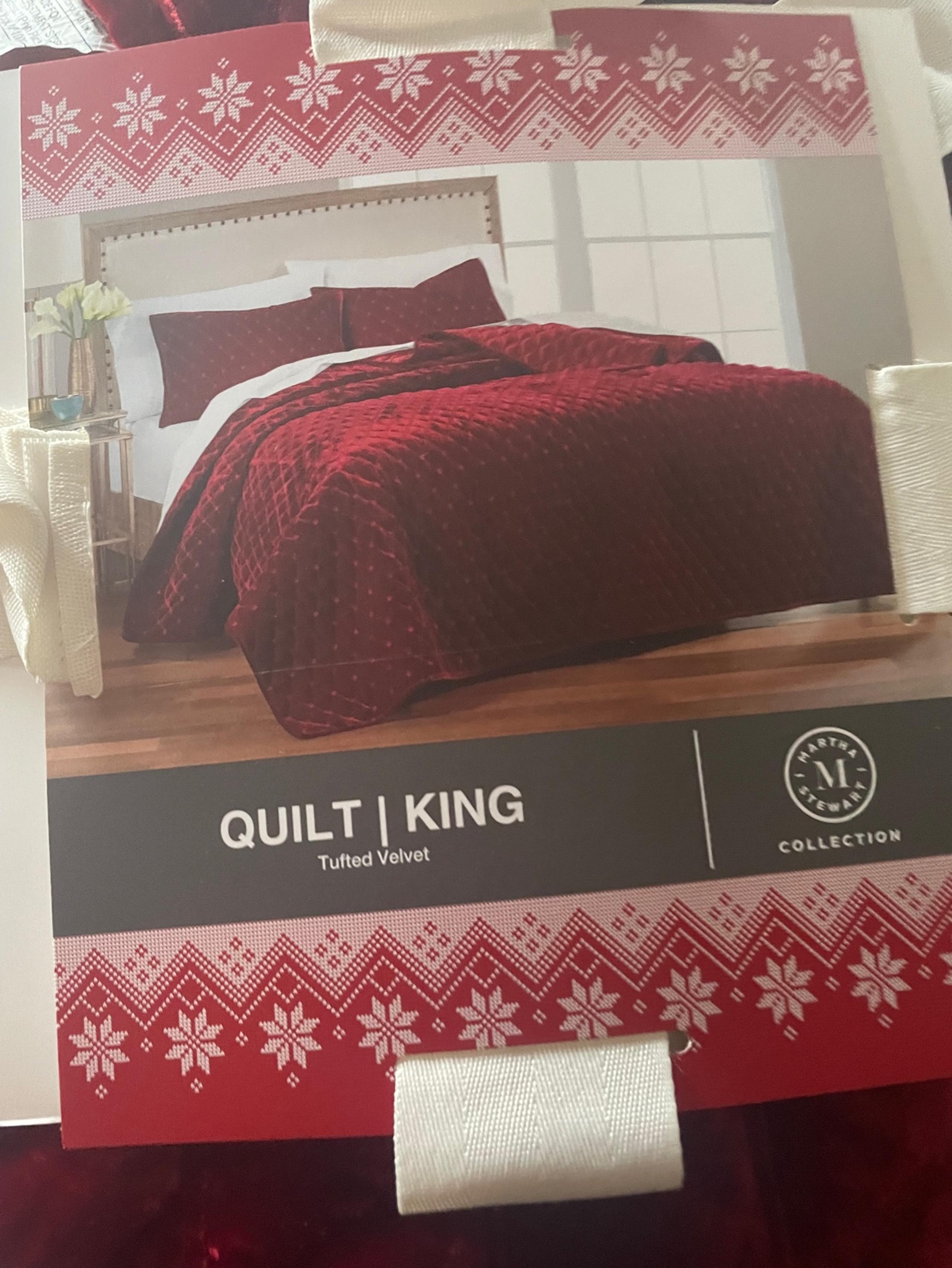 BRAND NEW MARTHA STEWART RED TUFTED VELVET KING QUILT