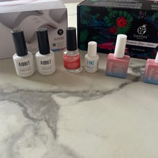 At home gel manicure essentials
