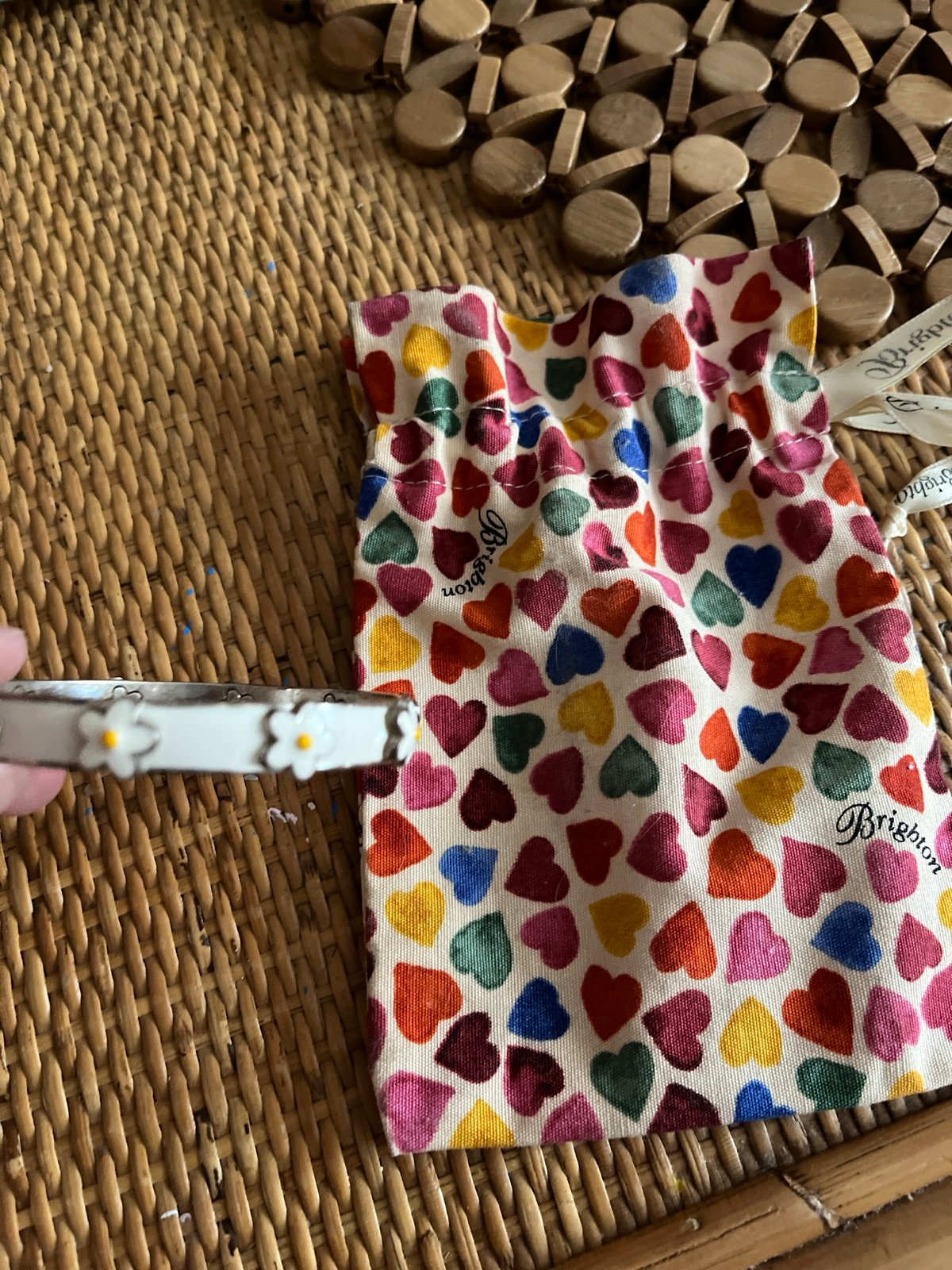Brighton vintage daisy flower bangle