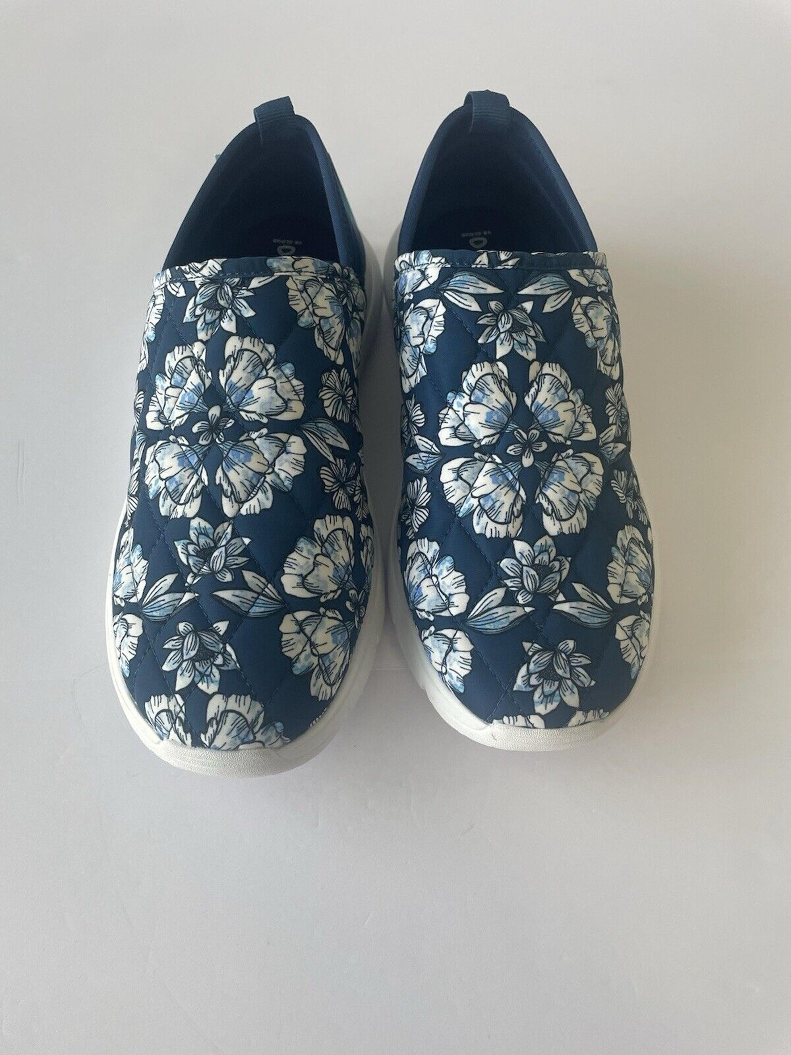 Vera Bradley Slip On Adjustable Cloud Shoes Women 9 Quilted Floral Blue& White