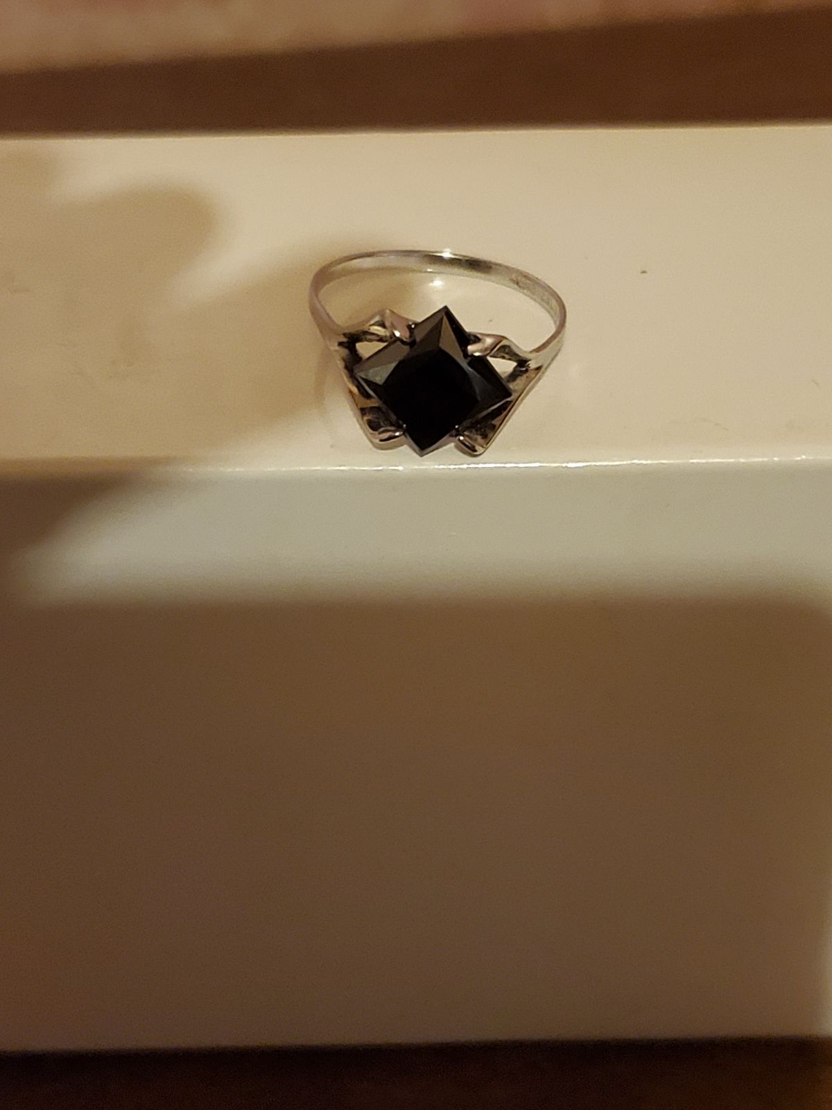 Sterling silver ring with onyx stone (Si