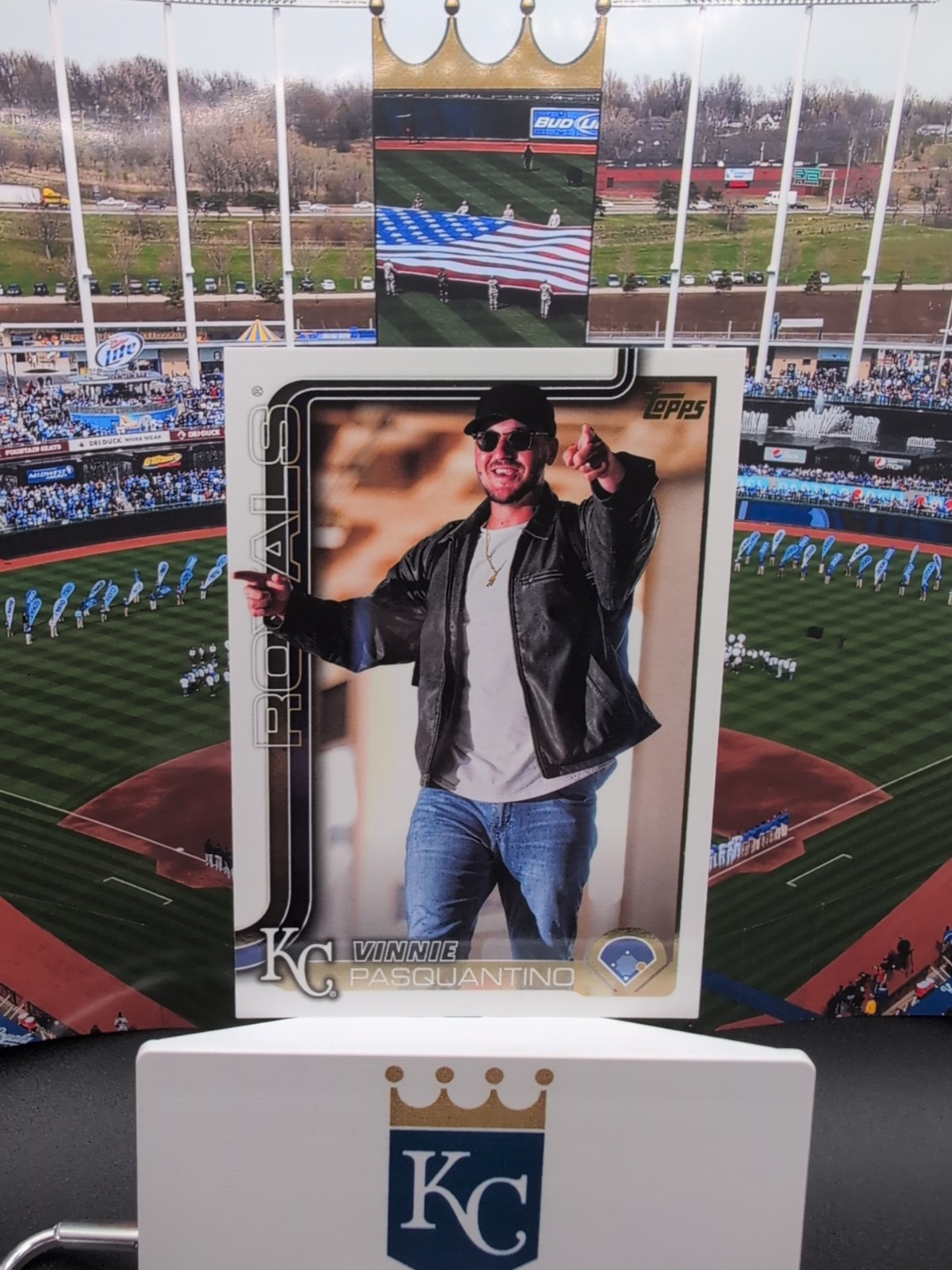 Vinnie Pasquantino SP 2025 Topps Series 1 Golden Mirror Variation