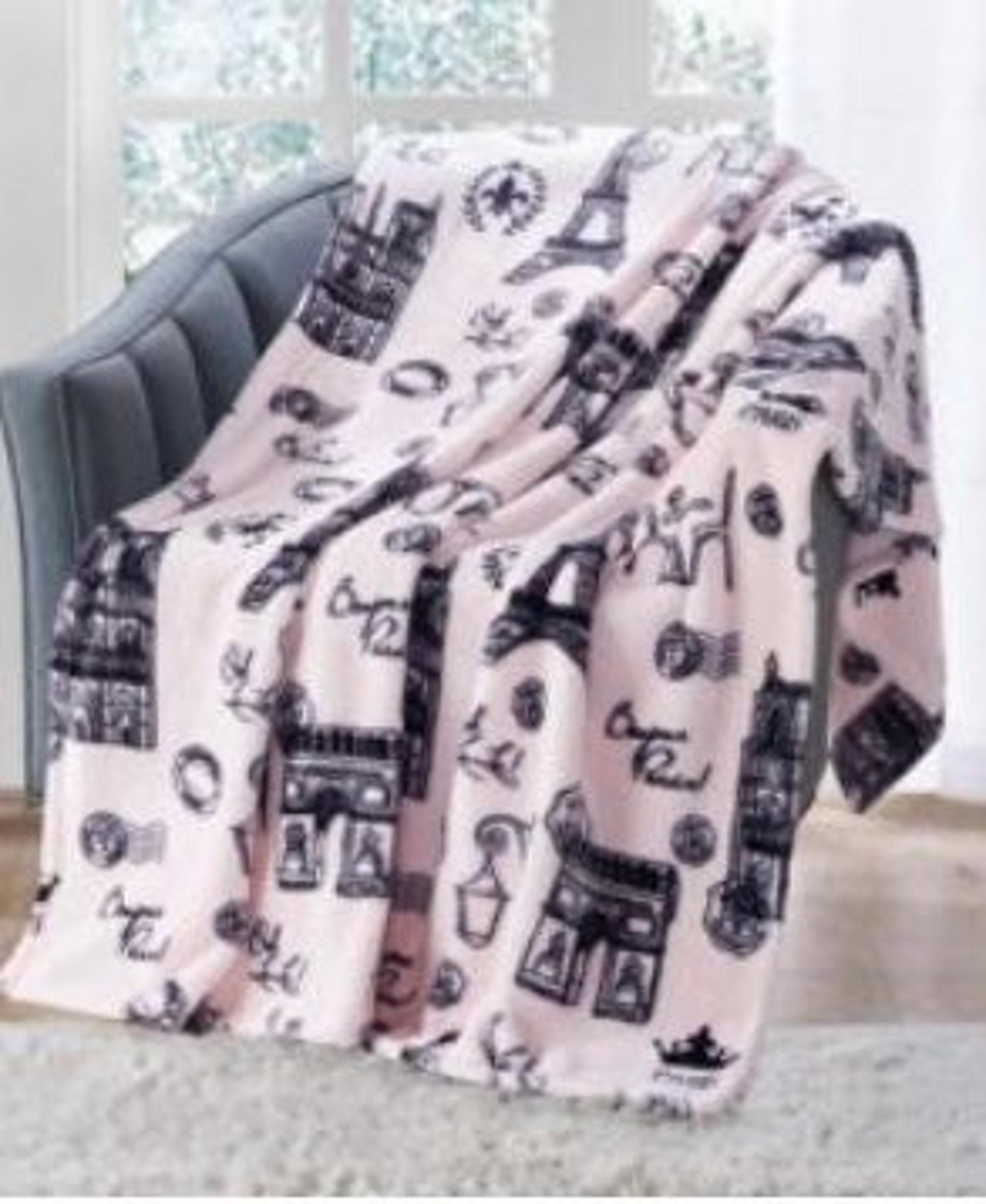 Charter club Cozy plush throw 50" x 70"