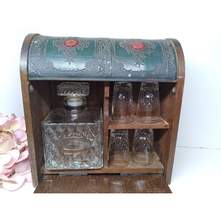 Mid Century Ornate Green Tantalus Liquor Decanter w Glasses Hidden Bar Set GP