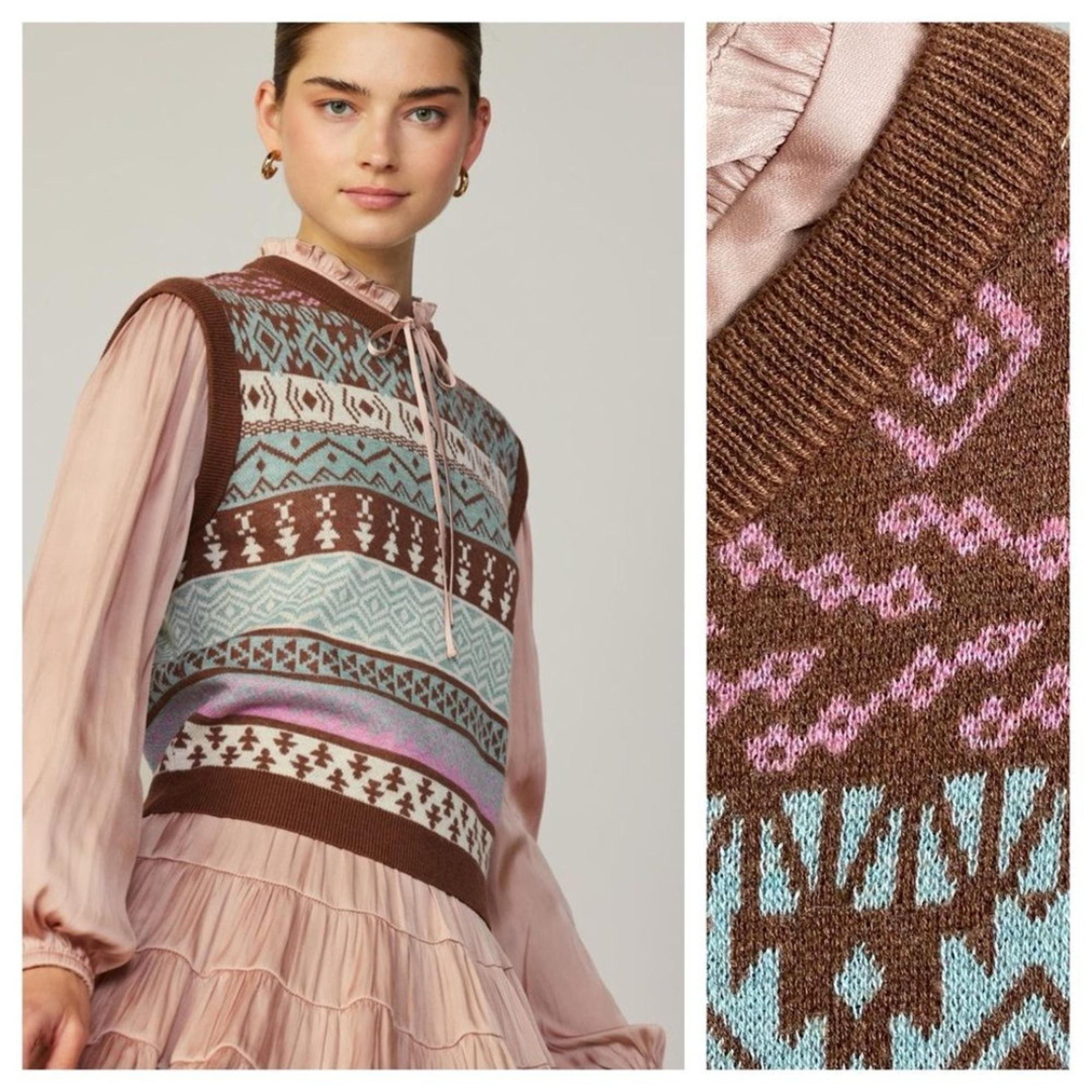 Current Air Sweater Vest Blouse