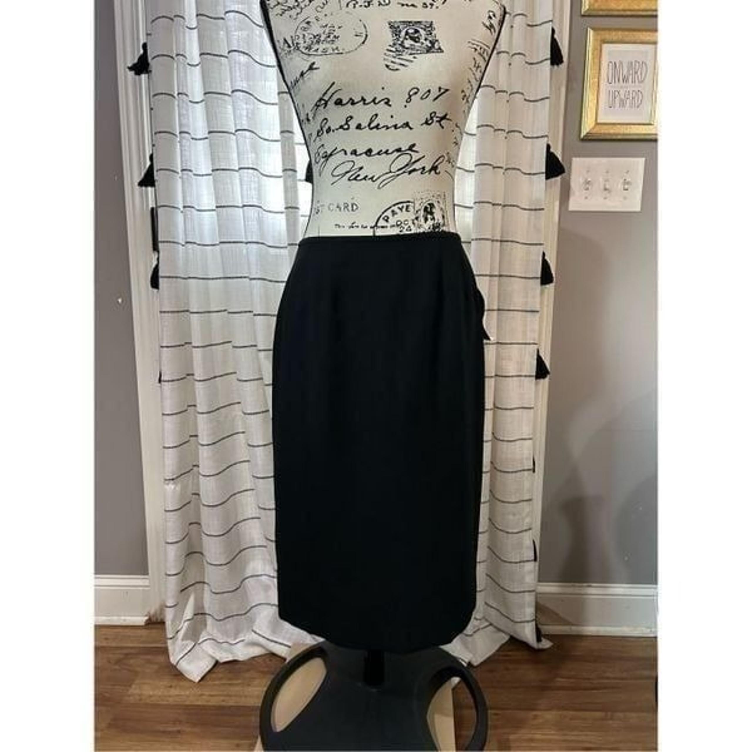 Le Suit Black Pencil Skirt Size 6 Brand New with Tags